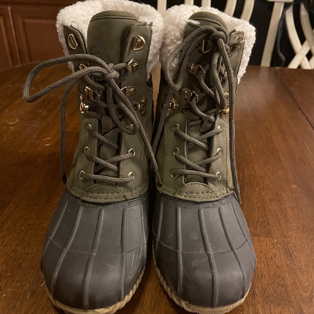 Tommy Hilfiger Fur Lined Duck Boots Women's 10 M